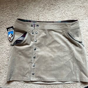 KUHL CORDUROY miniskirt size 8 never worn tags on
